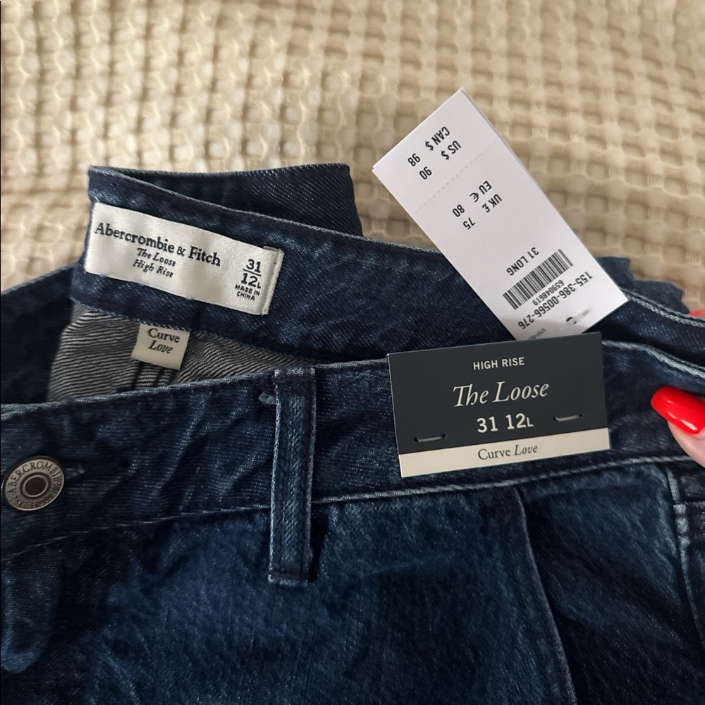 NWT Abercrombie curve love high rise loose fit jeans